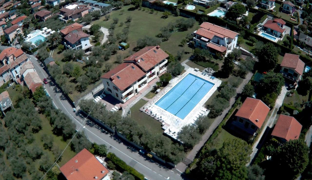 Residenza Benini Aparthotel Bardolino Bagian luar foto